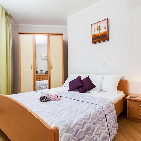 Πανσιόν Dea Caeli 4*
